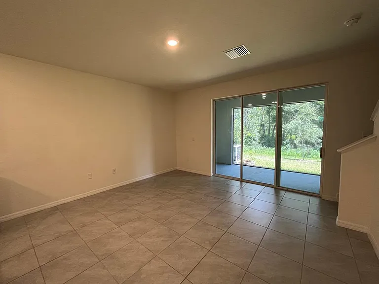 32867 Pez Landing Ln — Photo 10