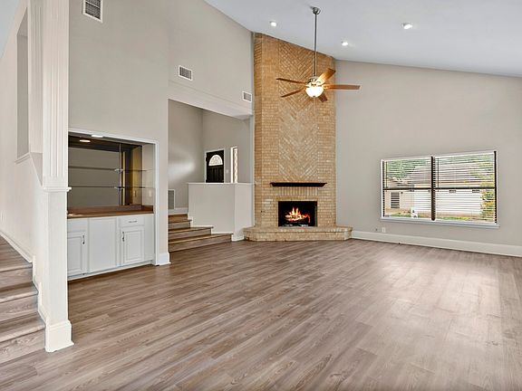 5th image of 4119 Cliff Oaks
