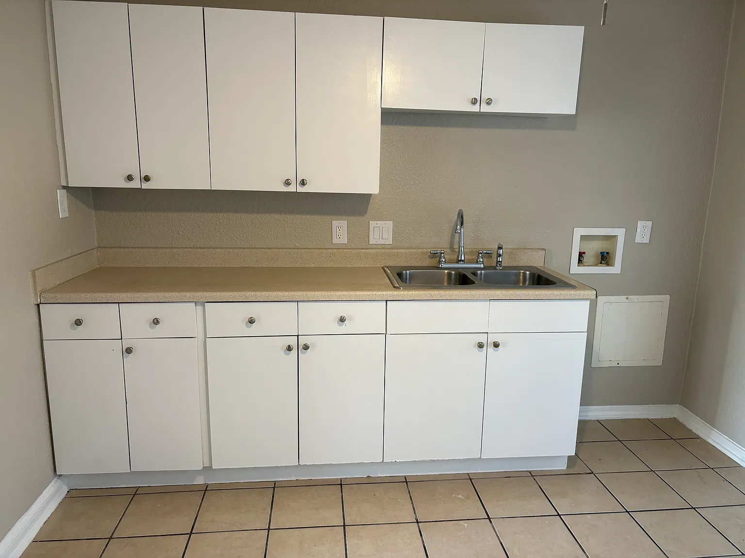 2 bed, 743 sqft, $950 — Photo 2