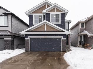 1245 26a St NW, Edmonton, AB T6T2J4