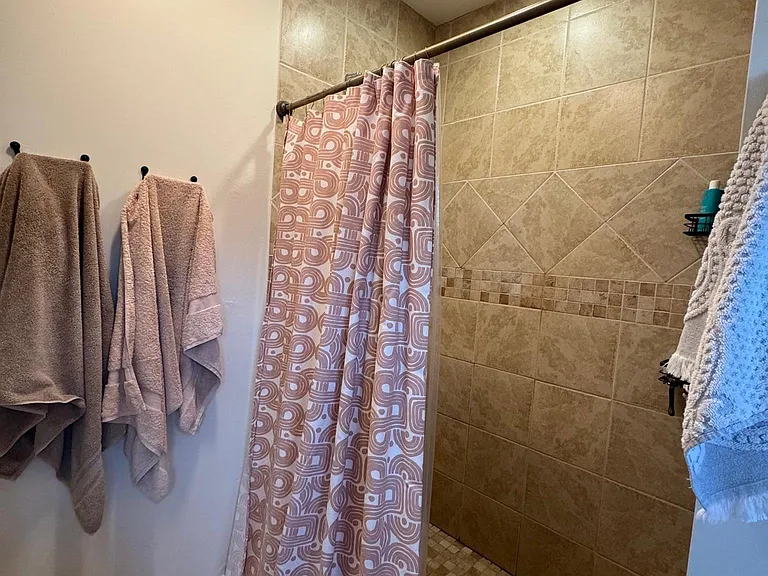6 Giles Park #2A — Photo 16