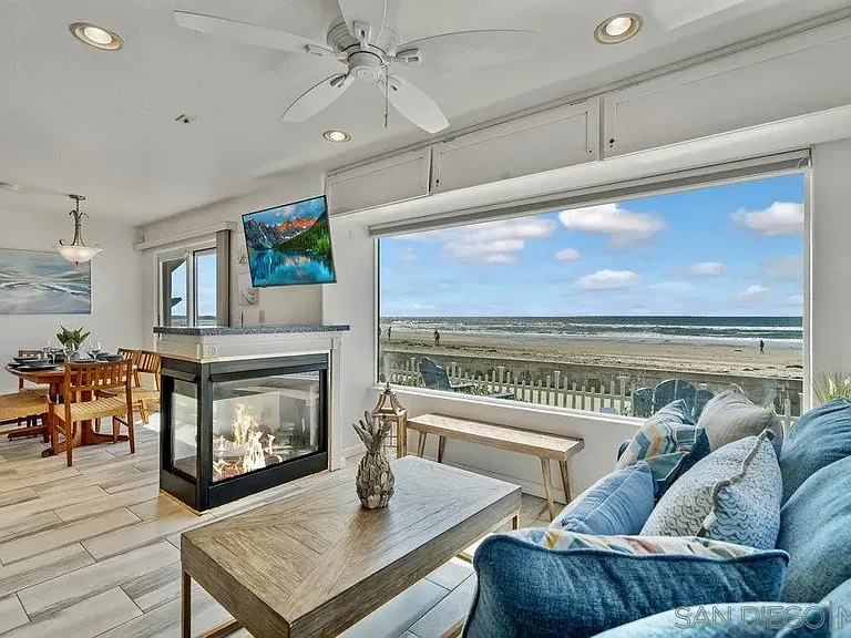 3911 Ocean Front Walk — Photo 8