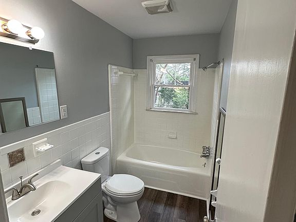 2nd image of 203 Ethel Ave #203