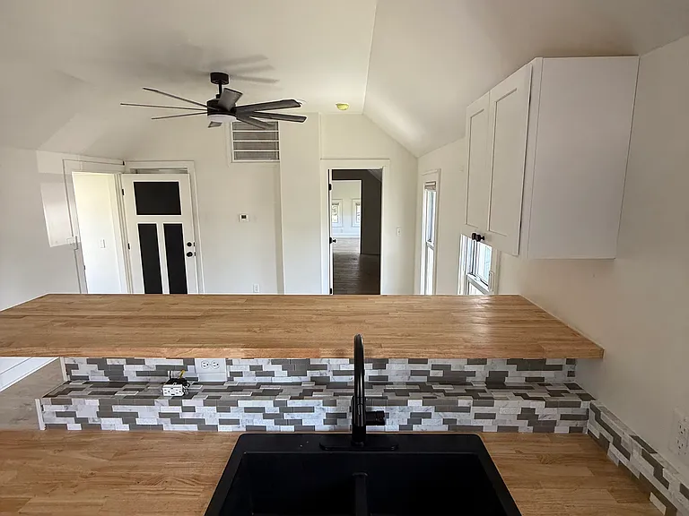 216 Ferman St #2 — Photo 7