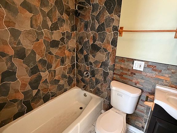 5th image of 14 N Spring St APT 6