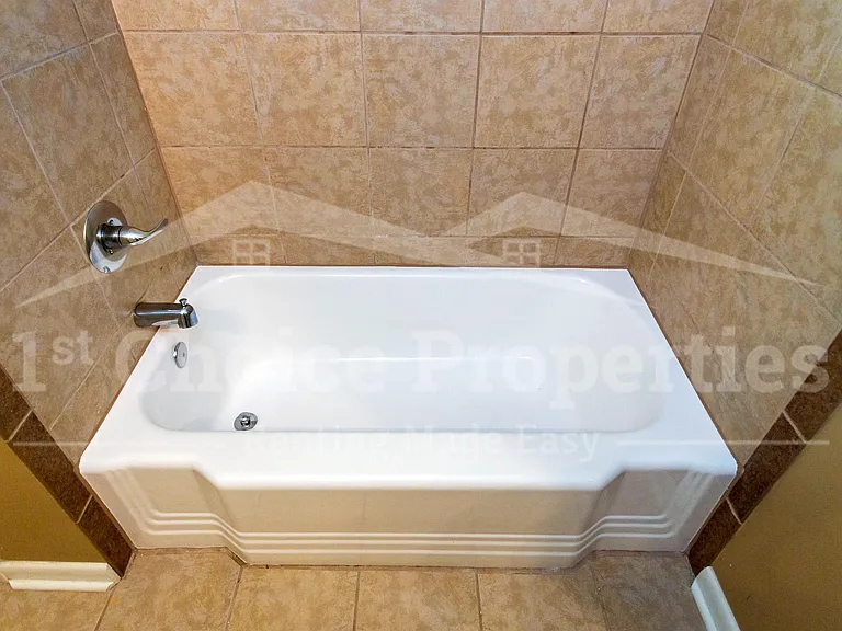 2050 Pinehurst Dr — Photo 18