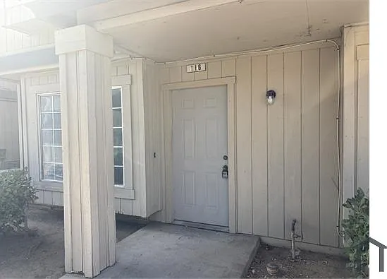 3 bed, 1240 sqft, $2,200 — Photo 1
