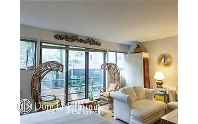 Rented by Douglas Elliman | media 29