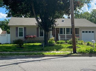 25 Sands Point Dr, Toms River, NJ