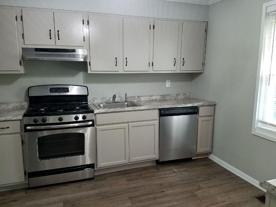 1st image of 3414 Creatwood Trl SE