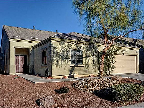 3rd image of 6516 Amanda Michelle Ln