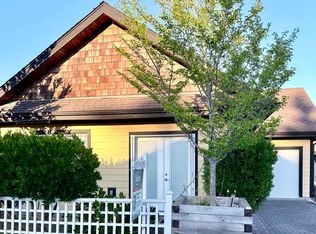 766 Gerussi Ln, Gibsons, BC V0N 1V7