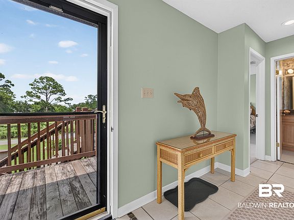 3rd image of 3992 Spinnaker Dr Unit 202