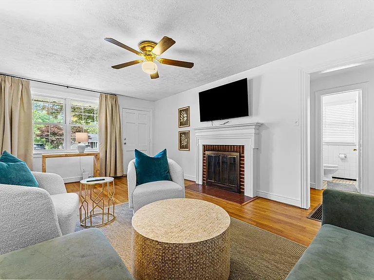 5701 Wythe Ave — Photo 28