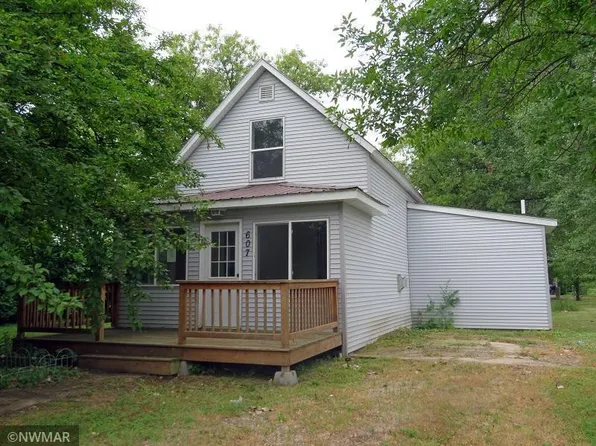 607 State Ave N, Thief River Falls, MN 56701