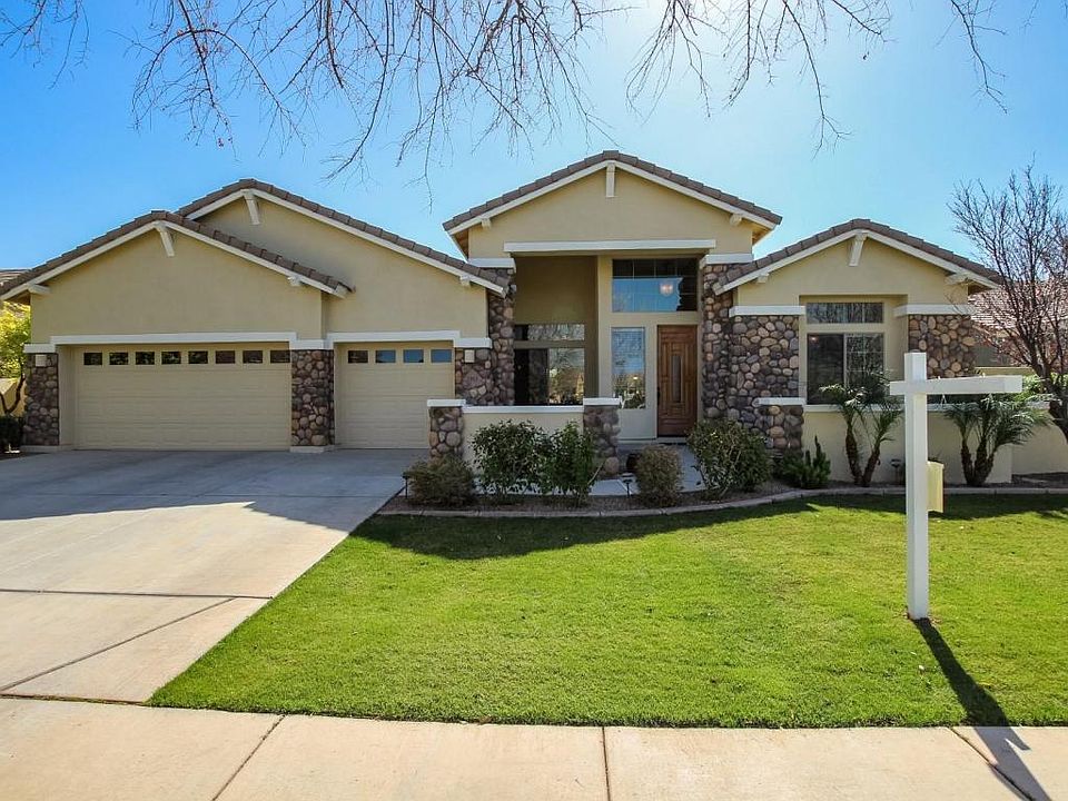 1st image of 2911 E Sierra Madre Ave
