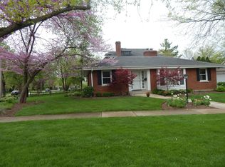 638 Highview Ave, Glen Ellyn, IL