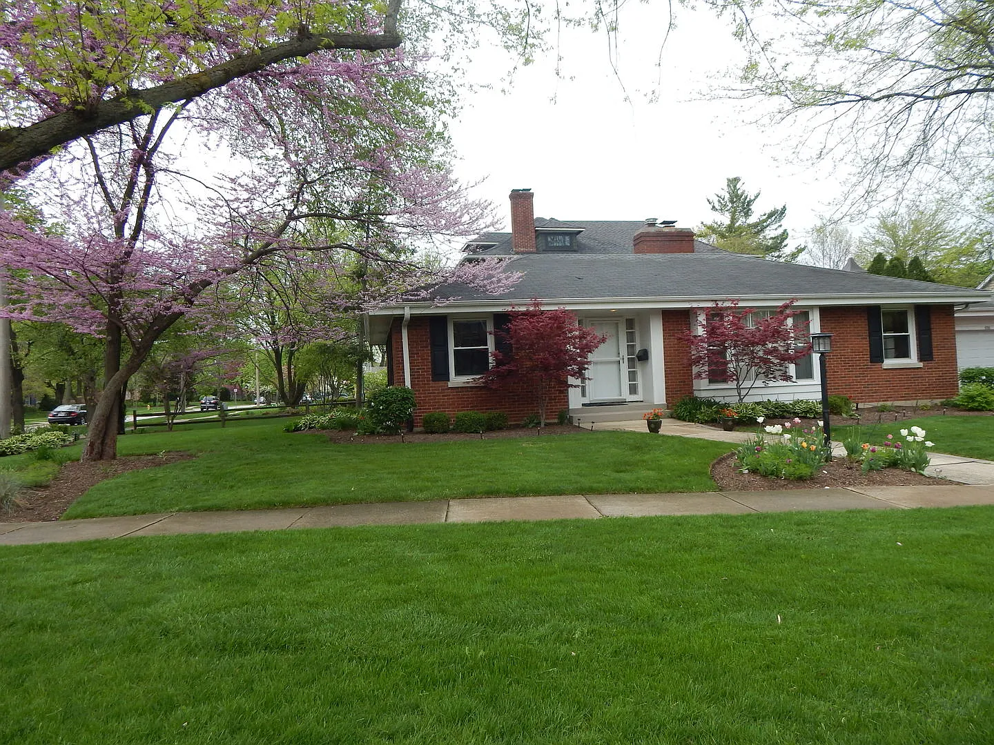638 Highview Ave photo 1