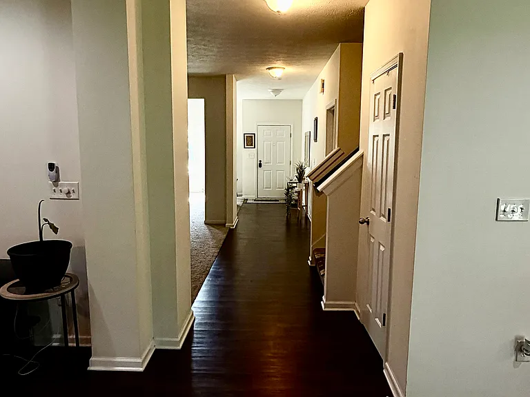 4002 Stubbington Ln — Photo 2
