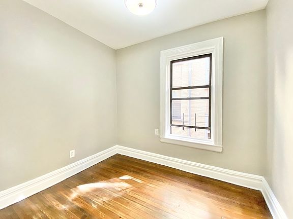 4th image of 205 W 147th St #10AA