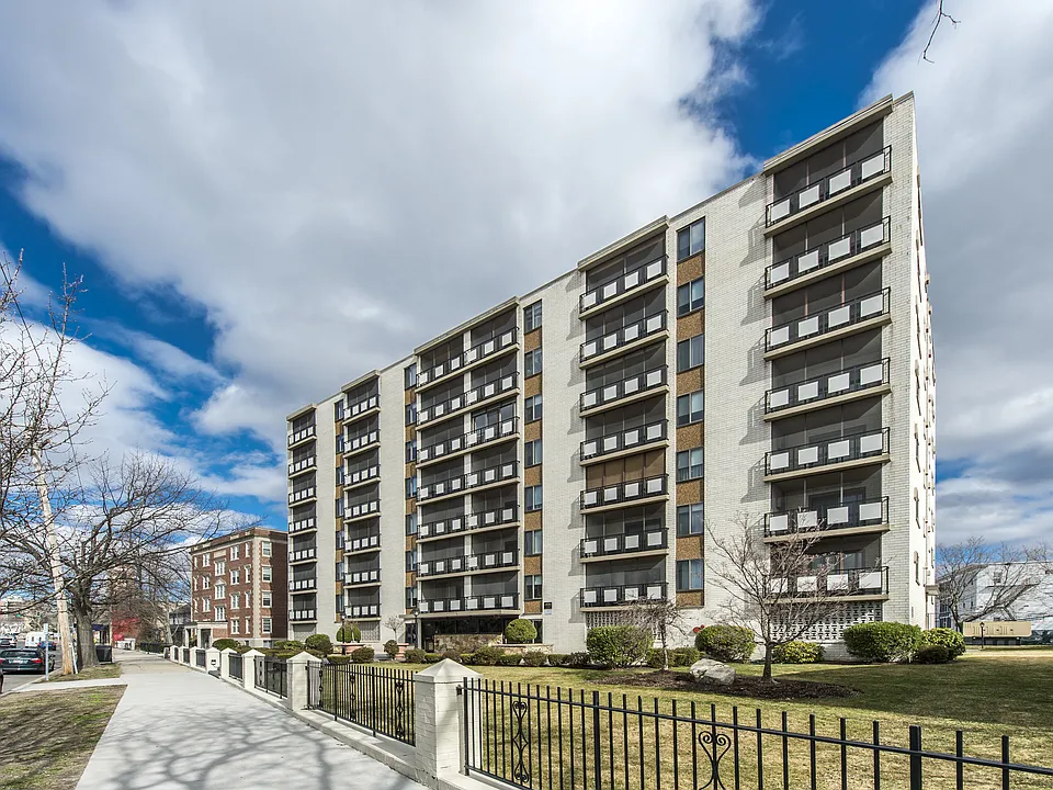 385 Mass Ave Apartments