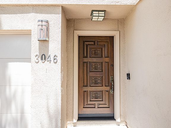 2nd image of 3046 E Claremont Ave