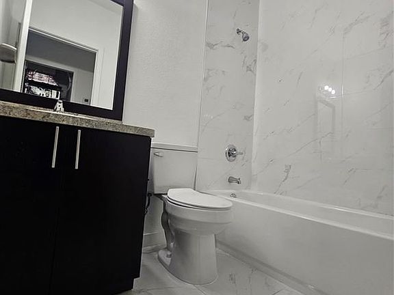 5th image of 15721 NW 39th Ct #15727