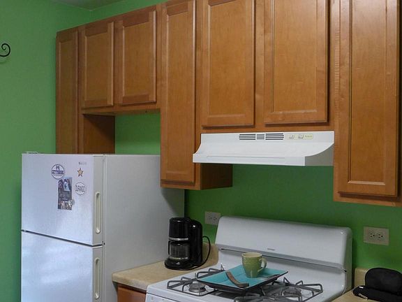 #10-1B - Kitchen