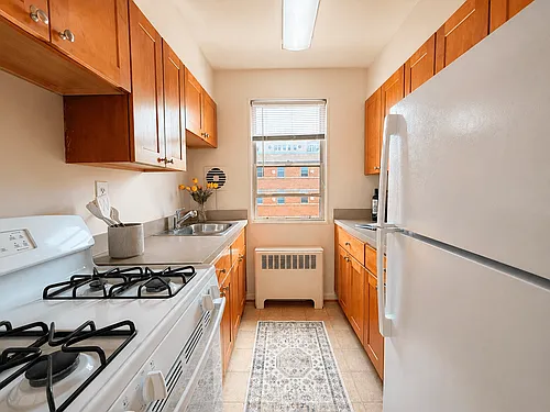 Battery Lane Apartments Photo 1