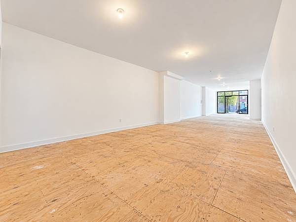 1st image of 307 Albany Ave #1