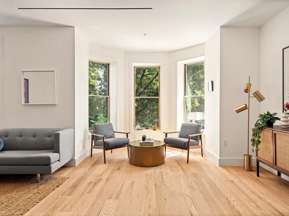 148 Clinton Avenue image 3 of 17