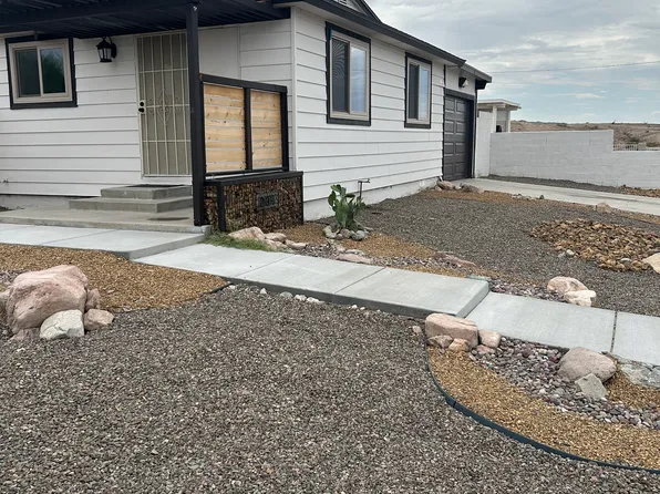 2049 De Soto Dr, Needles, CA 92363
