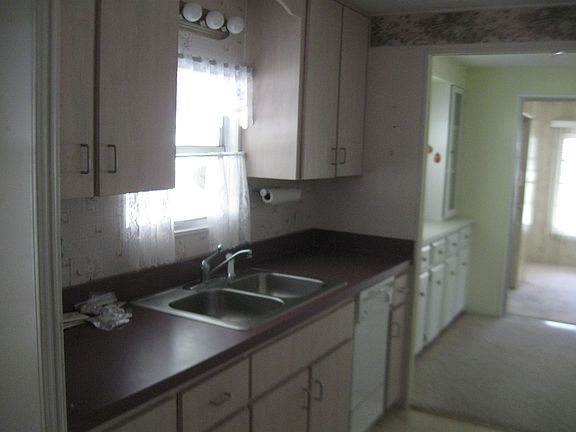 3rd image of 3150 NE 36th Ave Lot 529