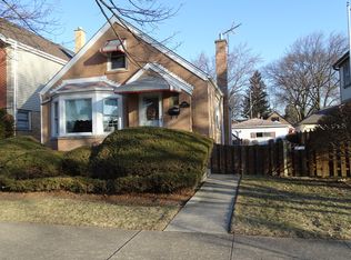 6018 Capulina Ave, Morton Grove, IL 60053