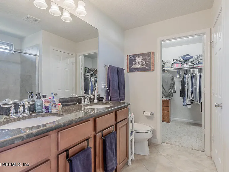 14024 Corrine Cir — Photo 23