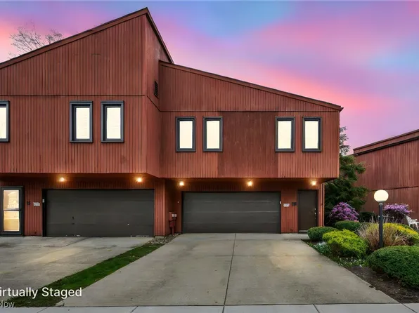 32751 Brookstone Ln, North Ridgeville, OH 44039