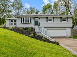 2234 Oakwood Ct, East Moline, IL 61244