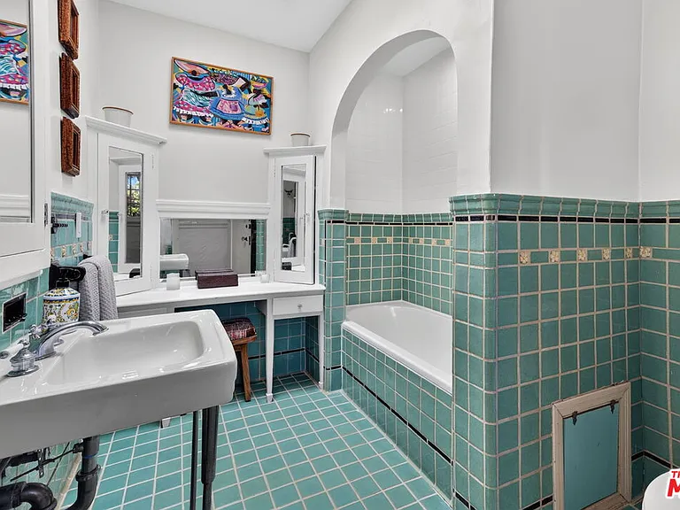 1221 Edris Dr — Photo 33