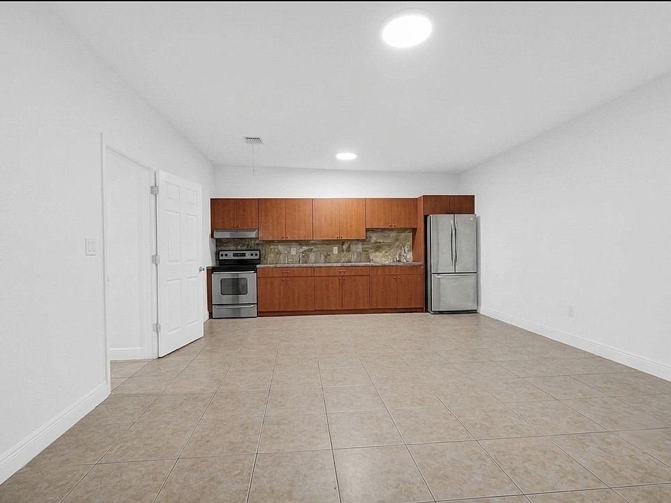 1st image of 14500 NE 2nd Ave #1