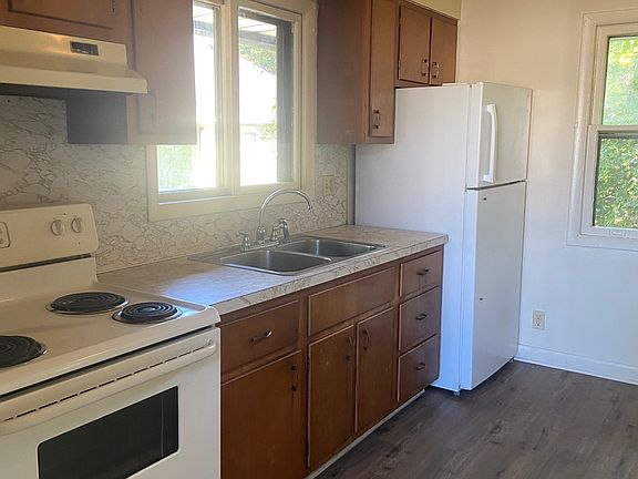4th image of 1516 E Ganson St APT 3