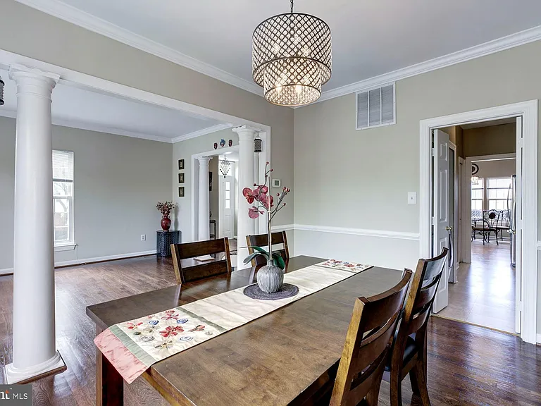 13724 Valley Oak Cir — Photo 12