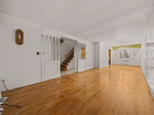328 Wortman Ave #Hse, Brooklyn, NY 11207