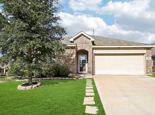 2401 Lemco Dr, Forney, TX 75126