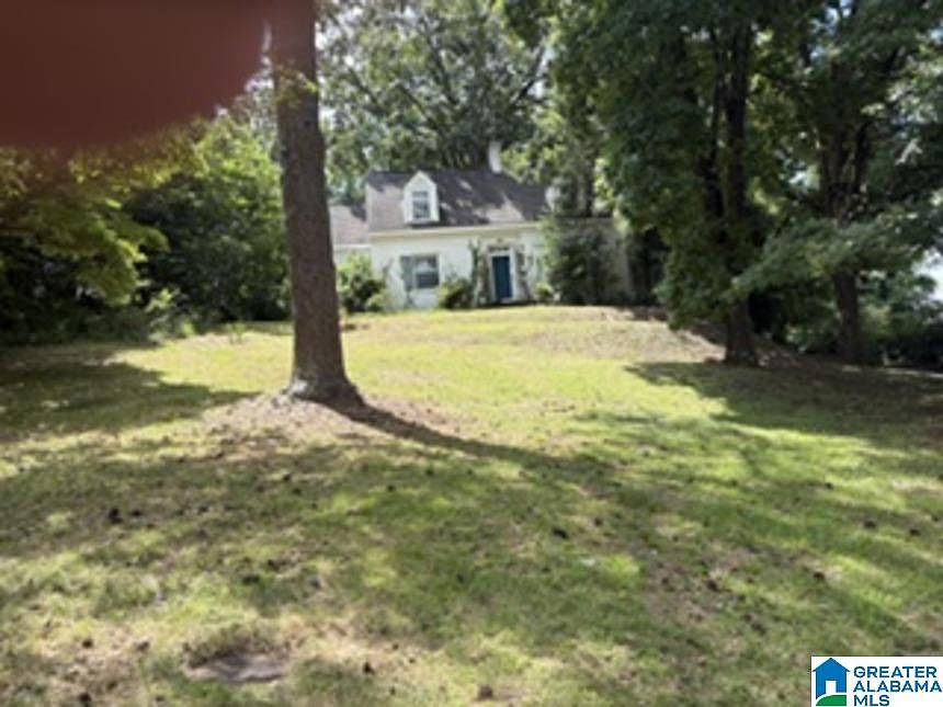 1st image of 814 Champaign Ave