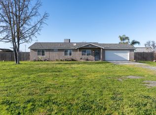 4212 Merritt Dr, Traver, CA 93673