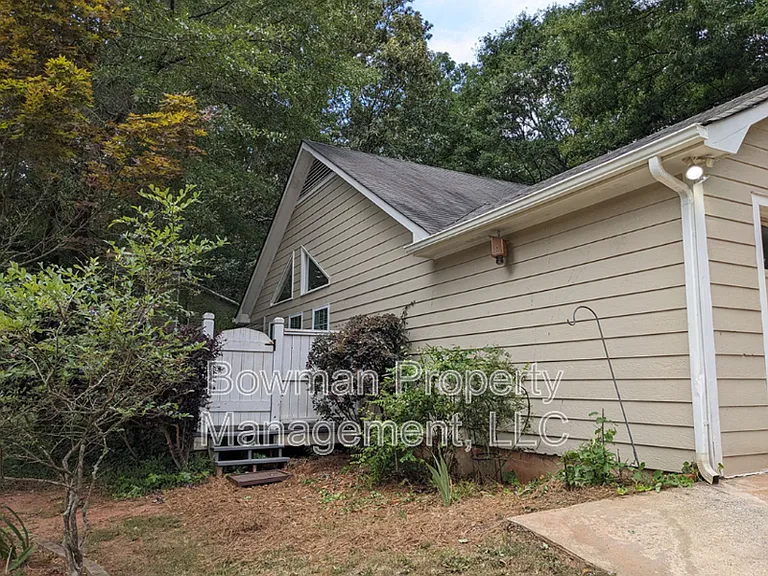 145 Diamond Dr — Photo 36