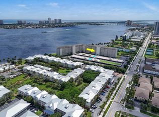 Park Building, Lake Park, FL 33403