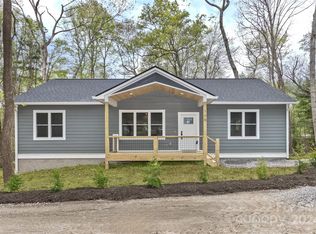 106 Lady Bear Ln, Fletcher, NC 28732