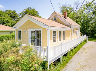 30 Prospect St, Topsham, ME 04086