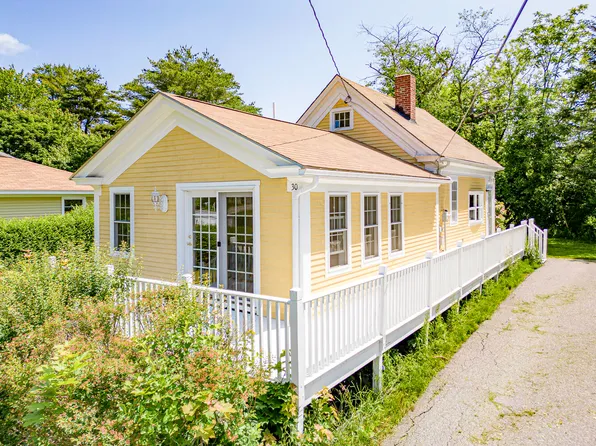 30 Prospect Street, Topsham, ME 04086